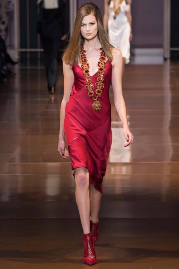 Bette Franke shows Milan Fall 2014 Versace